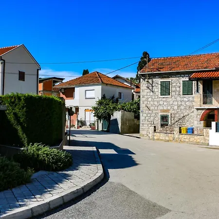 Family House Bubalo Вилла Opuzen (Dubrovnik-Neretva)