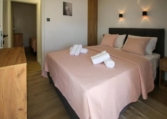 Вилла Family House Bubalo